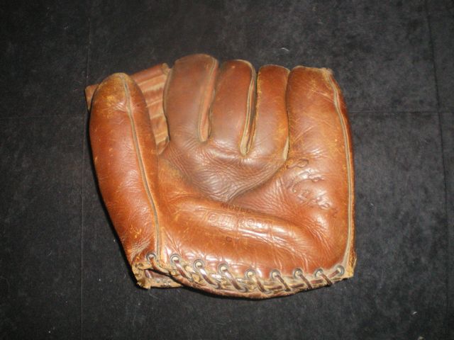 Pee Wee Reese TruSport G7 Front